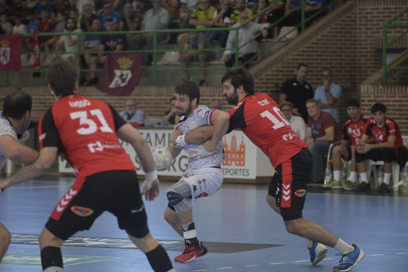 Otro empate para el Abanca Ademar