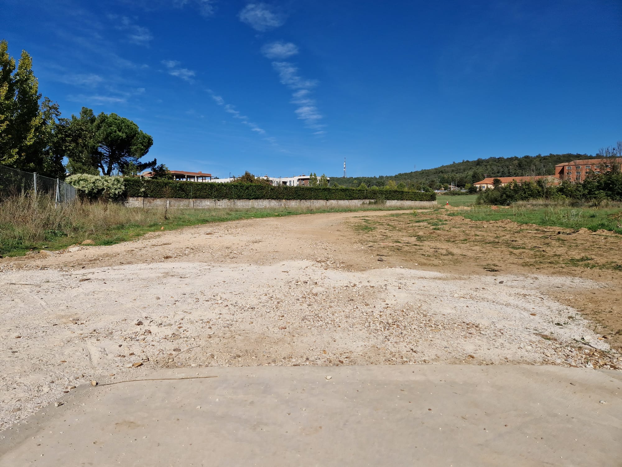 estado actual del último tramo del carril bici de la rehabilitación del antiguo camino Ribazo