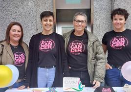 Miembros de AECMM en la mesa petitora de Ordoño II.