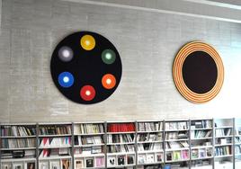 Publicaciones musicales en la biblioteca del Musac.