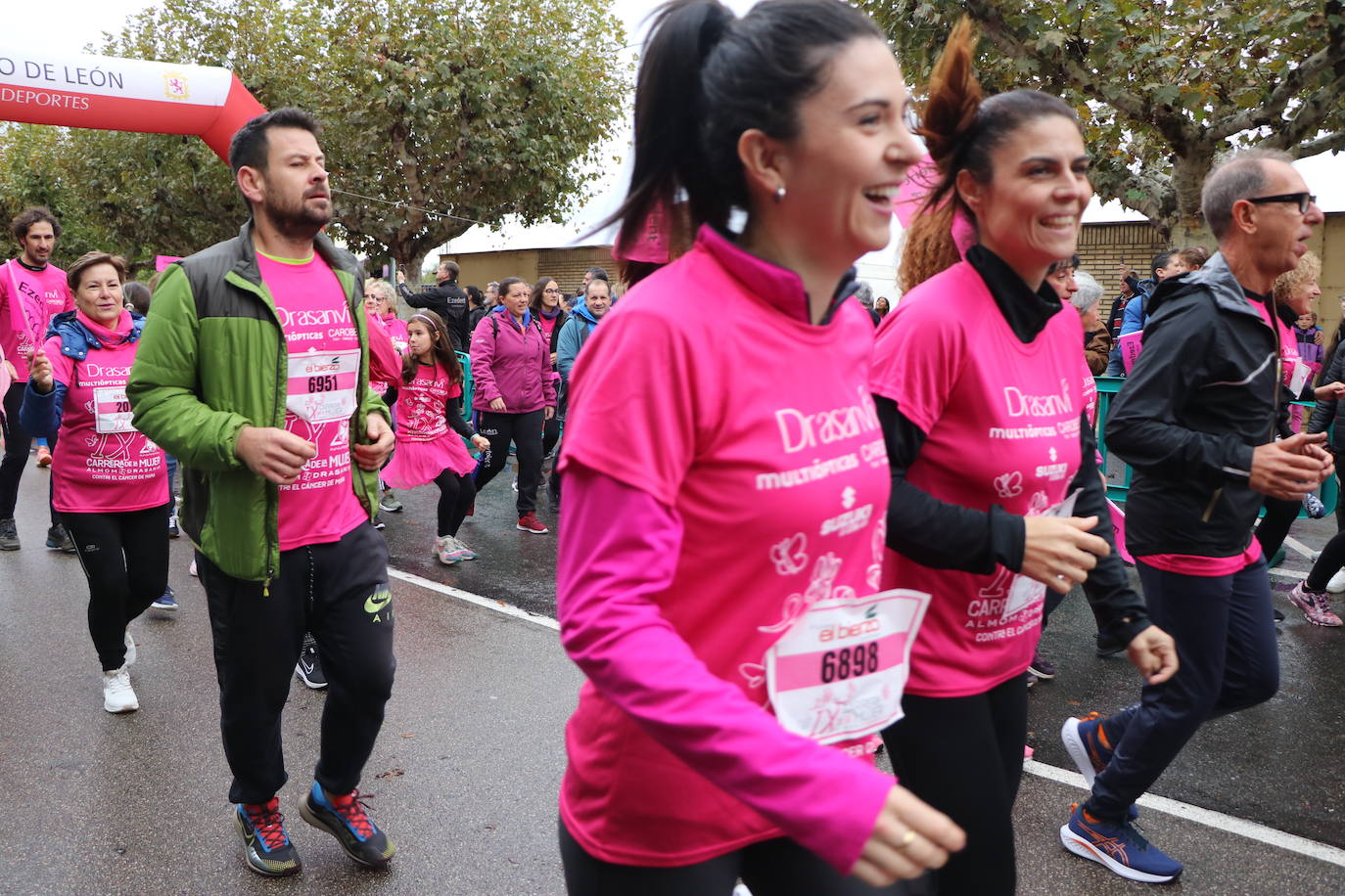 ¿Estuviste en la Carrera de la Mujer de León? Búscate