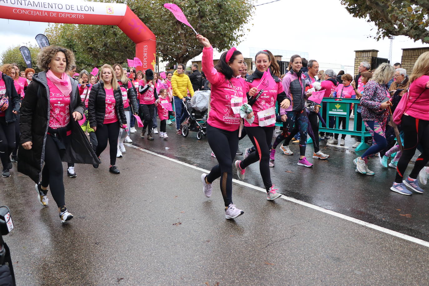 ¿Estuviste en la Carrera de la Mujer de León? Búscate