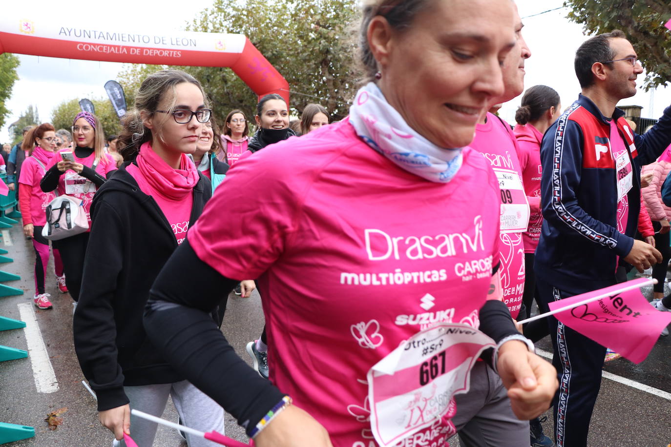 ¿Estuviste en la Carrera de la Mujer de León? Búscate