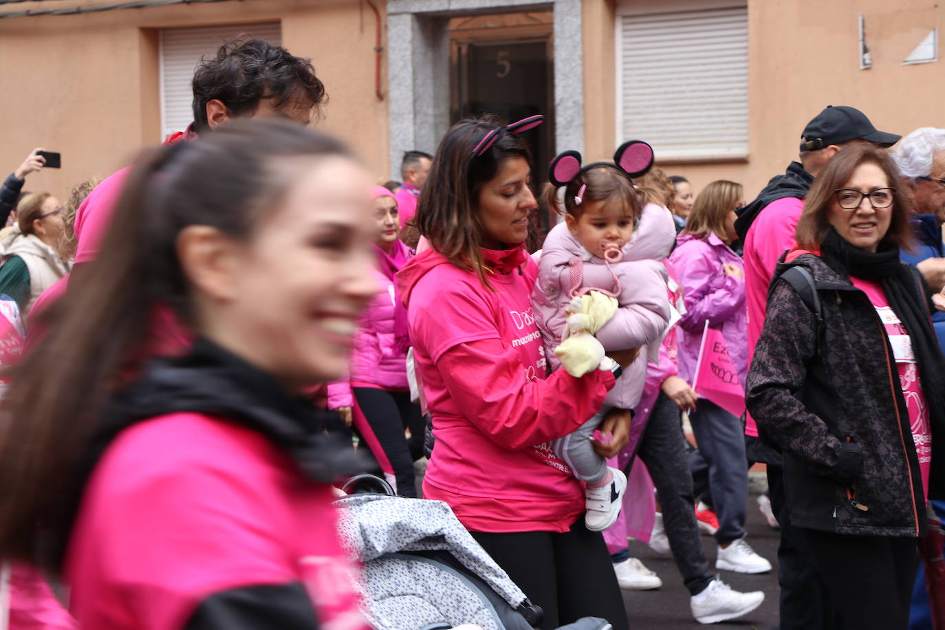 ¿Estuviste en la Carrera de la Mujer de León? Búscate