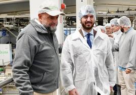 El vicepresidente de la Junta, Juan García-Gallardo, visita la fábrica Patatas Hijolusa en Ribaseca