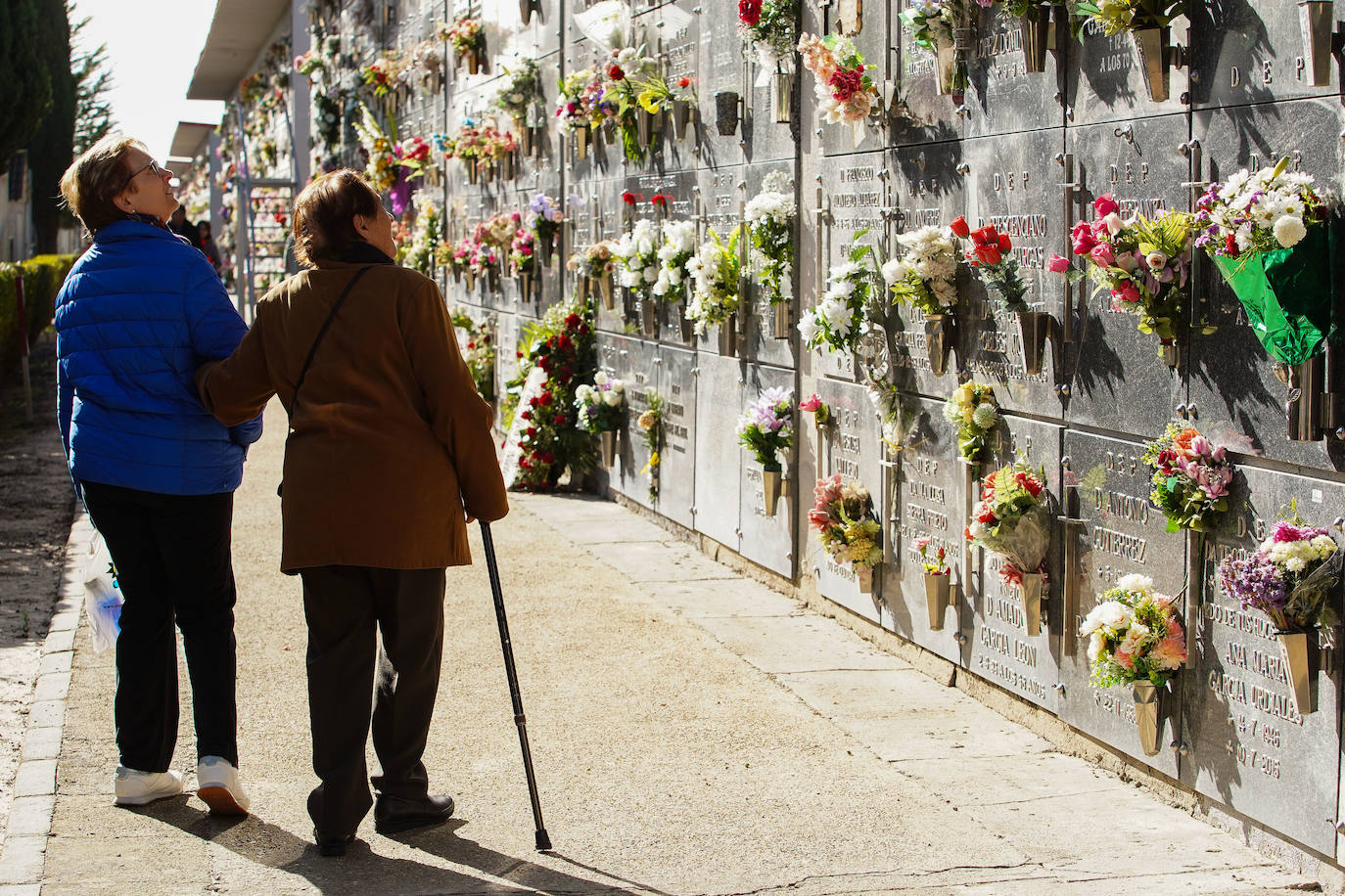 Celebración del Día de Todos los Santos en León