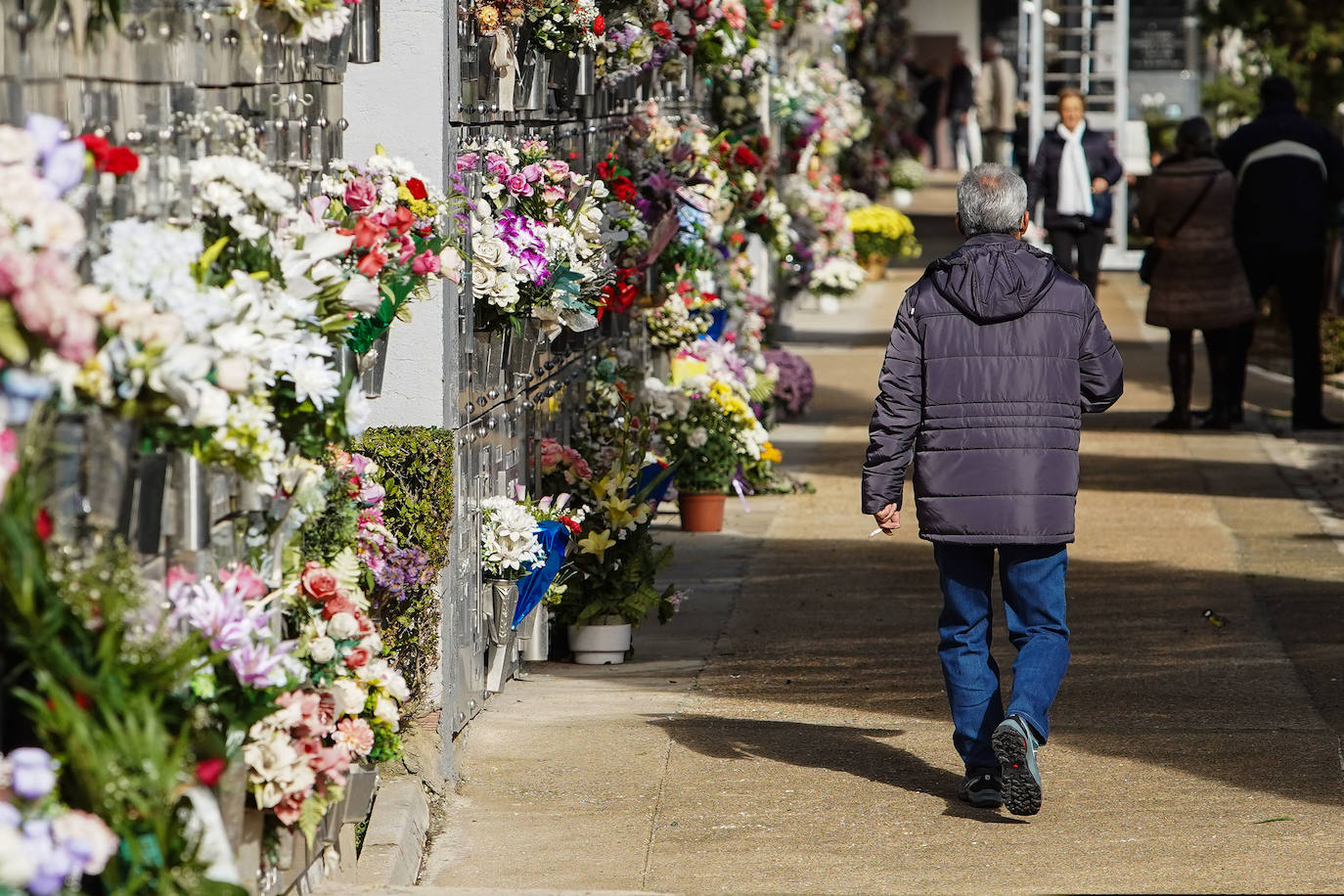 Celebración del Día de Todos los Santos en León
