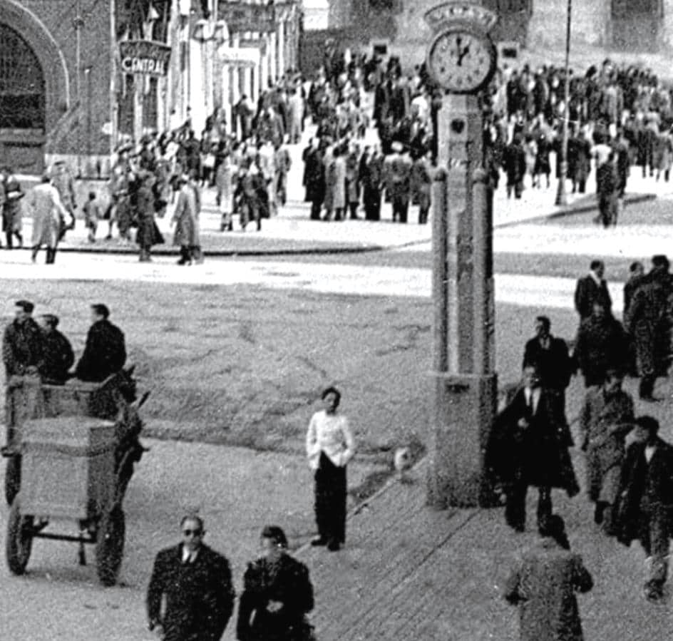 Vista del Reloj de St Domingo desde el primer piso de la Casa Roldán (1950)