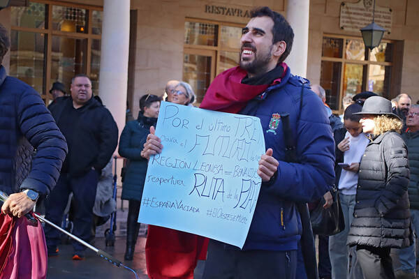 Concentración en Astorga por la reapertura del tren &#039;Ruta de la Plata&#039;