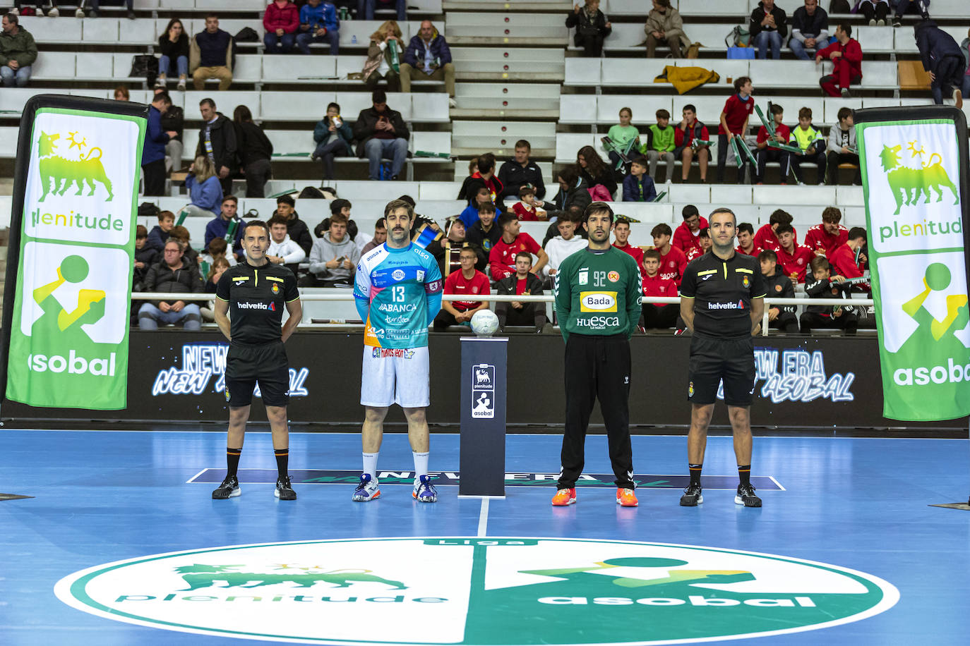 El Abanca Ademar vuelve a ganar