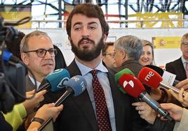 El vicepresidente de la Junta, Juan García-Gallardo, inaugura la VI Feria del Empleo y del Emprendimiento de León.