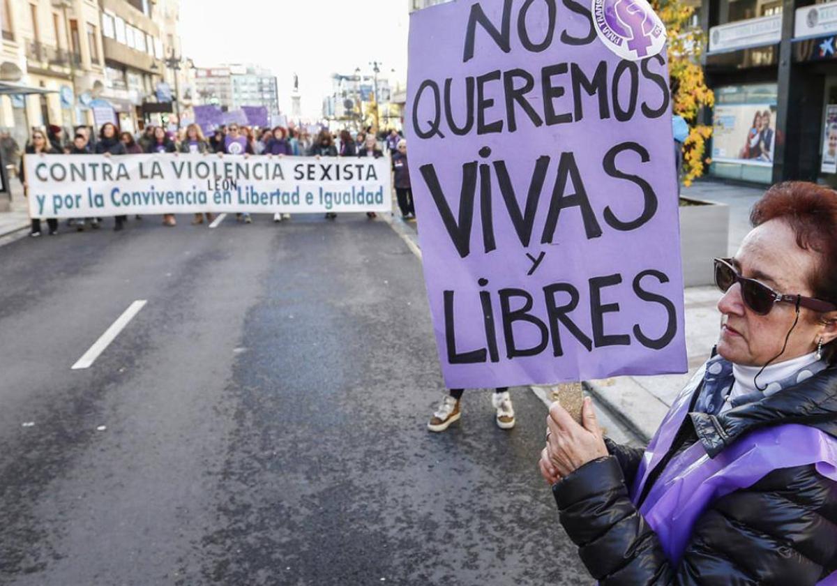 Imagen de anteriores manifestaciones el 25-N en la ciudad de León.