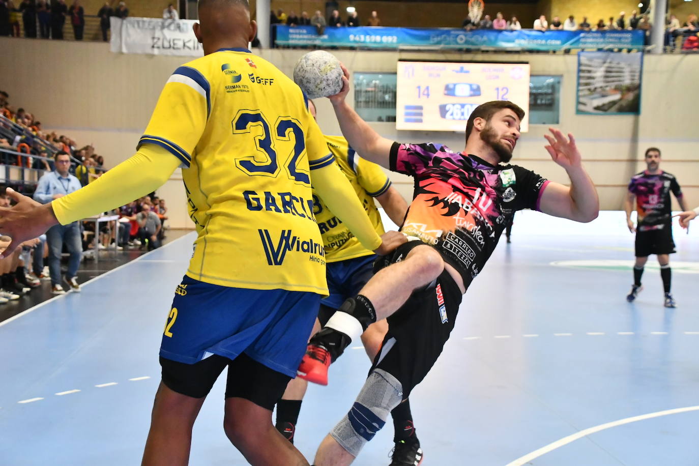 Bidasoa frena la racha del Abanca Ademar