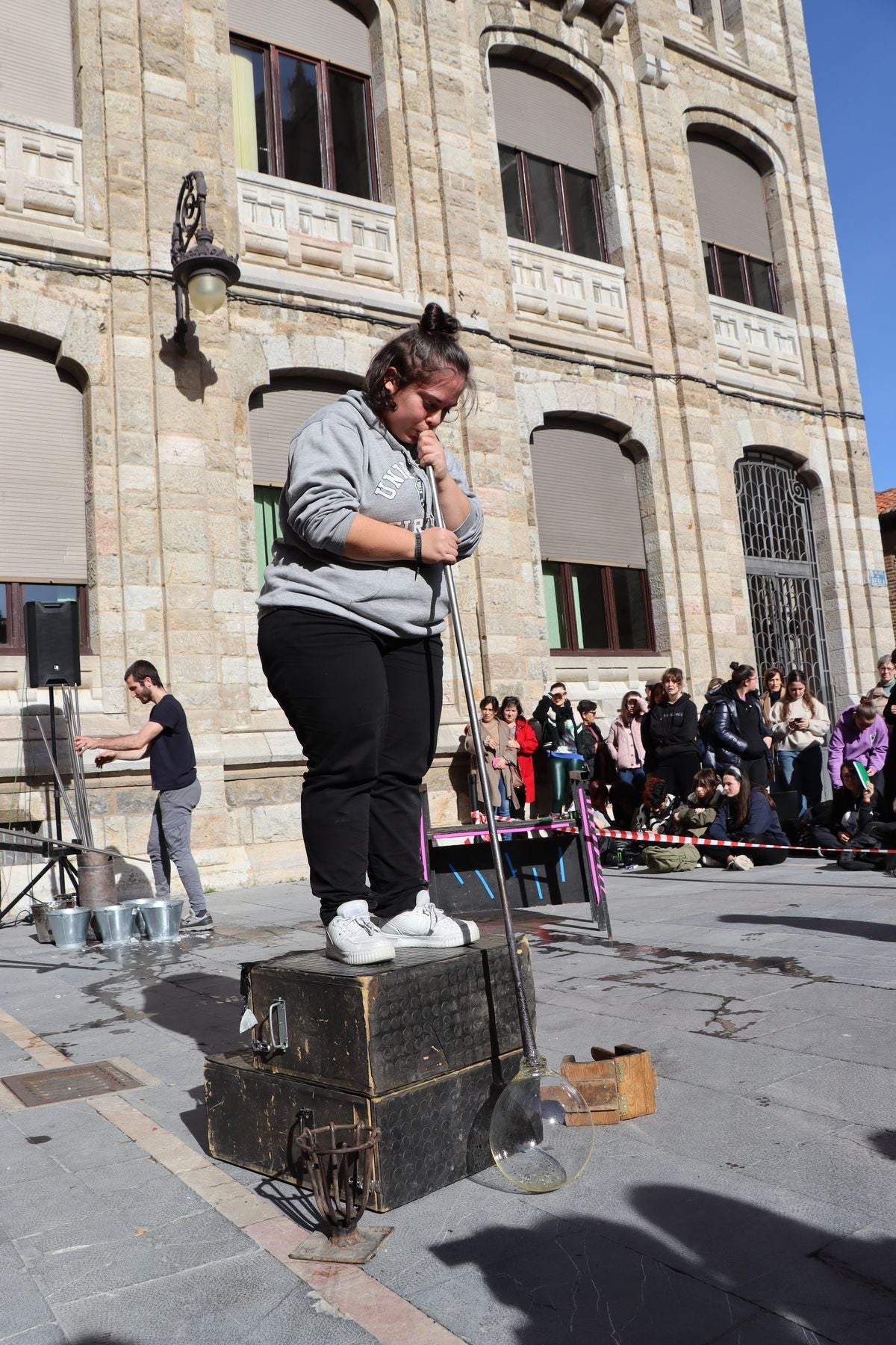 Demotración de soplado de vidrio en León