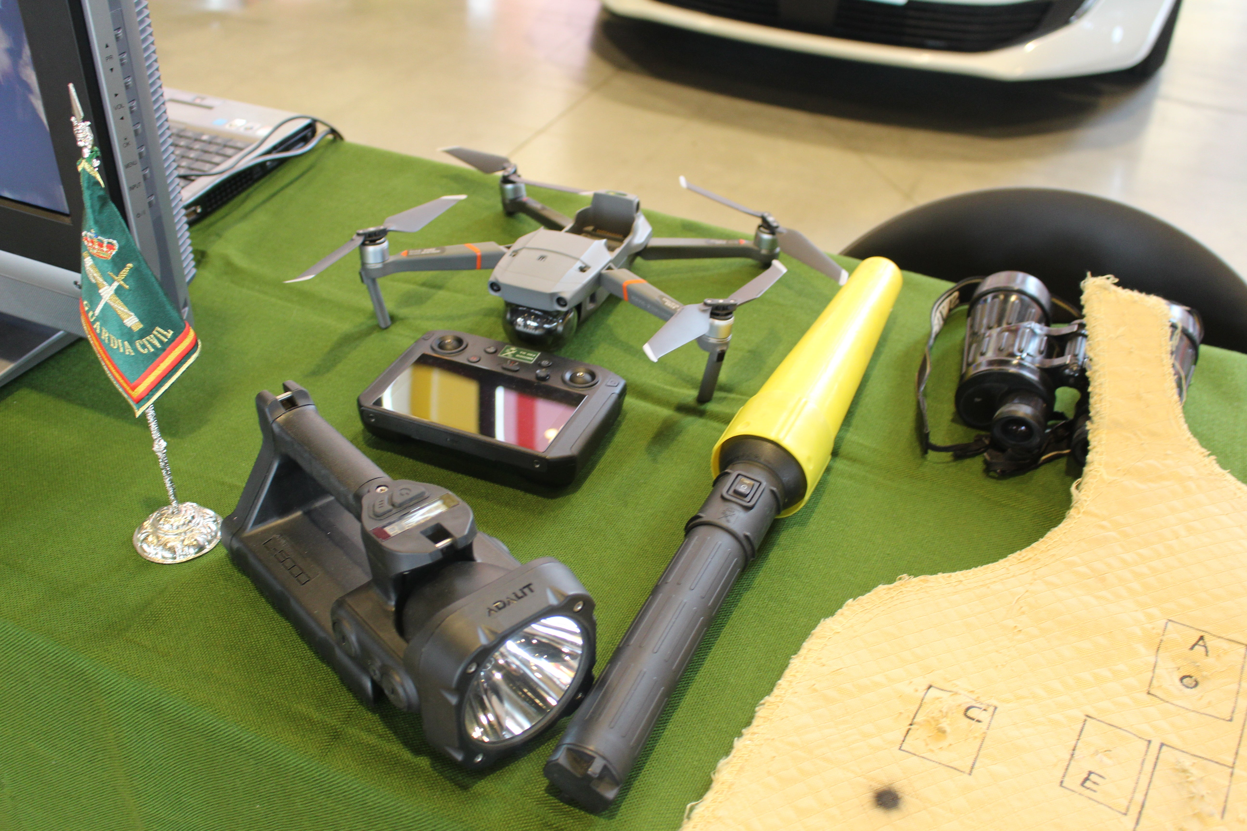 Drones y material utilizado por la Guardia Civil.