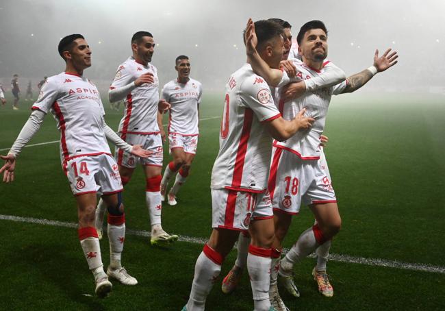 Martín celebra su gol, el 2-0.