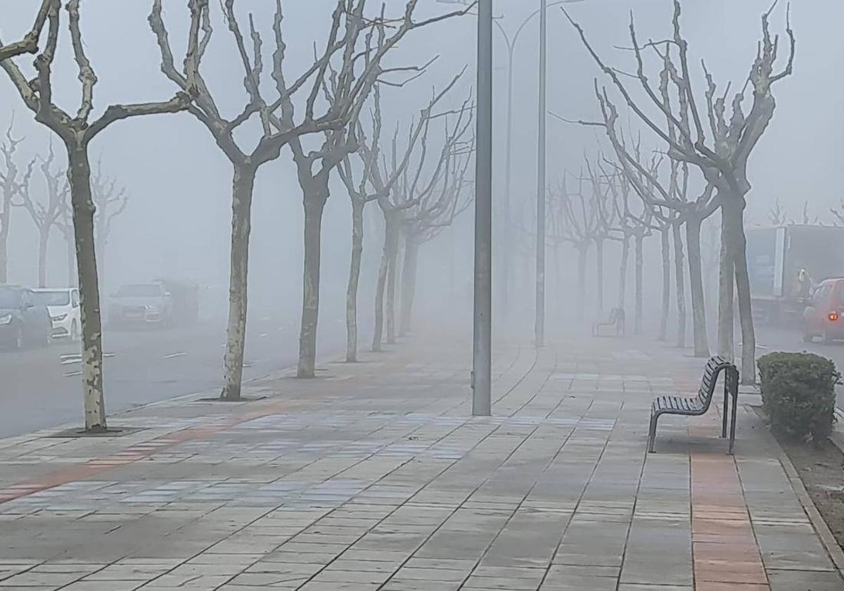 Imagen de archivo de niebla en la capital leonesa.