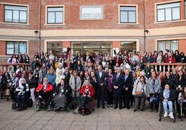 El expresidente Zapatero asiste al 'VI Foro Social Nacional y I Europeo de mujeres y niñas con discapacidad' en León