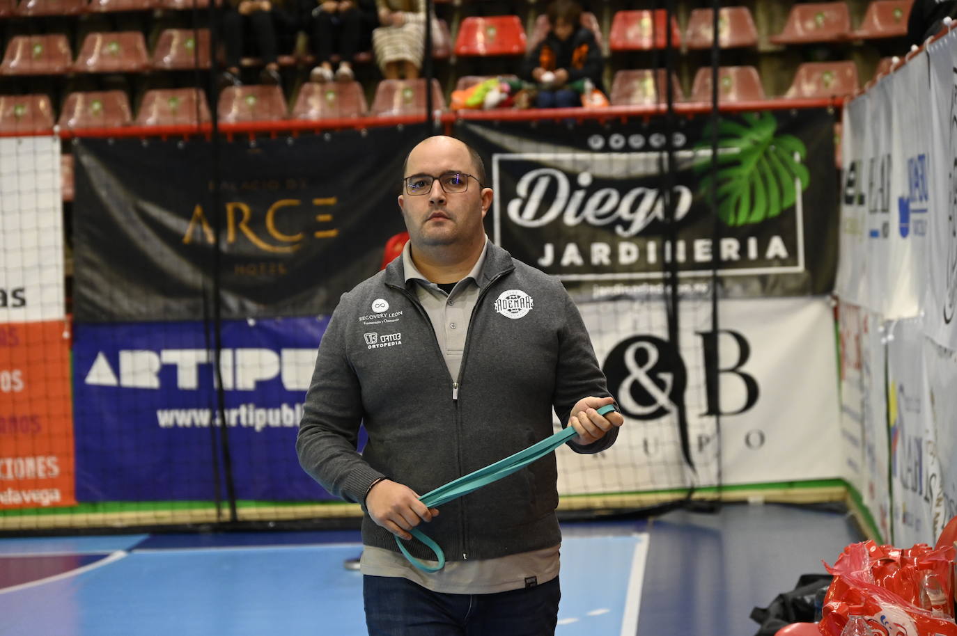 El Abanca Ademar pierde en Torrelavega