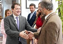El presidente de la Junta de Castilla y León, Alfonso Fernández Mañueco, participa en el acto de reconocimiento a la comunidad educativa de Castilla y León.