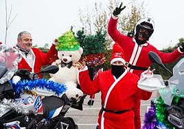 Moteros navideños recorren la capital leonesa.