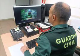 La Guardia Civil de León difunde consejos sobre ciberseguridad en compras navideñas