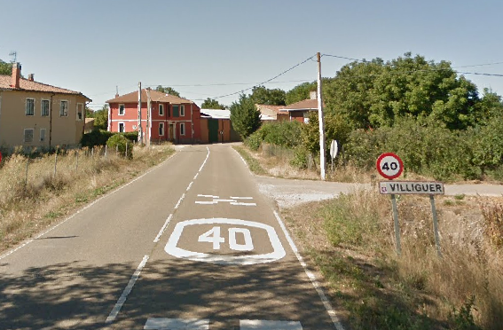Carretera de entrada a Villiguer, la LE-5625, una de las actuaciones de la Diputación.