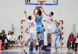 Imagen de un encuentro disputado por la Cultural de Baloncesto en San Esteban.