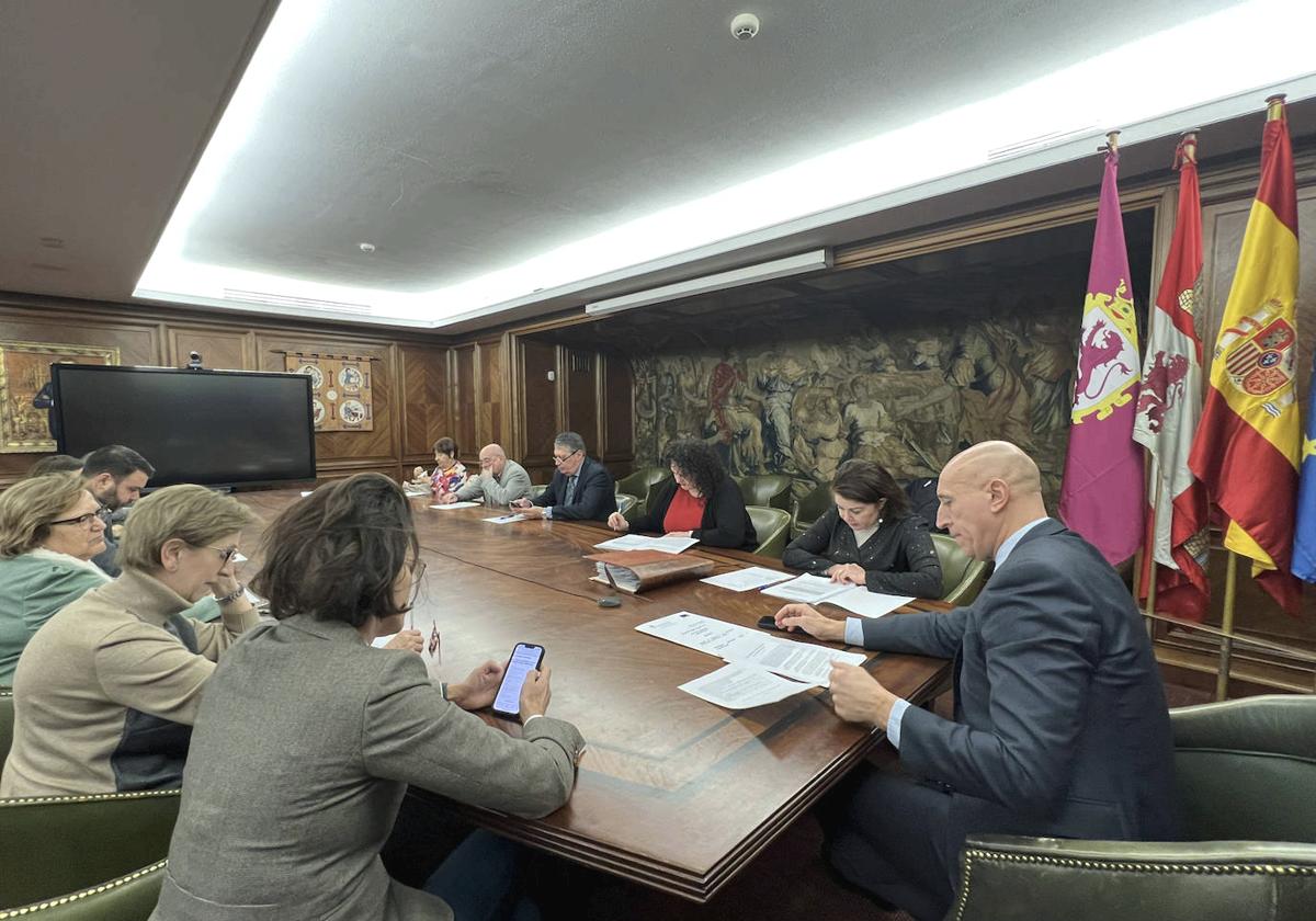 Junta de Gobierno Local que se ha celebrada en el Ayuntamiento de León.