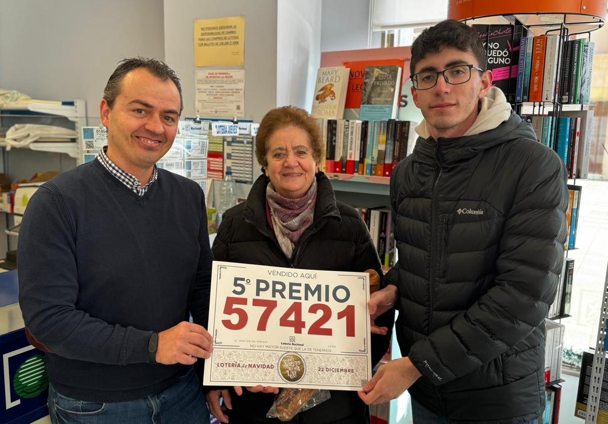 Josefina Franco ha sido la agraciada con tres décimos de la Lotería de Navidad en León.