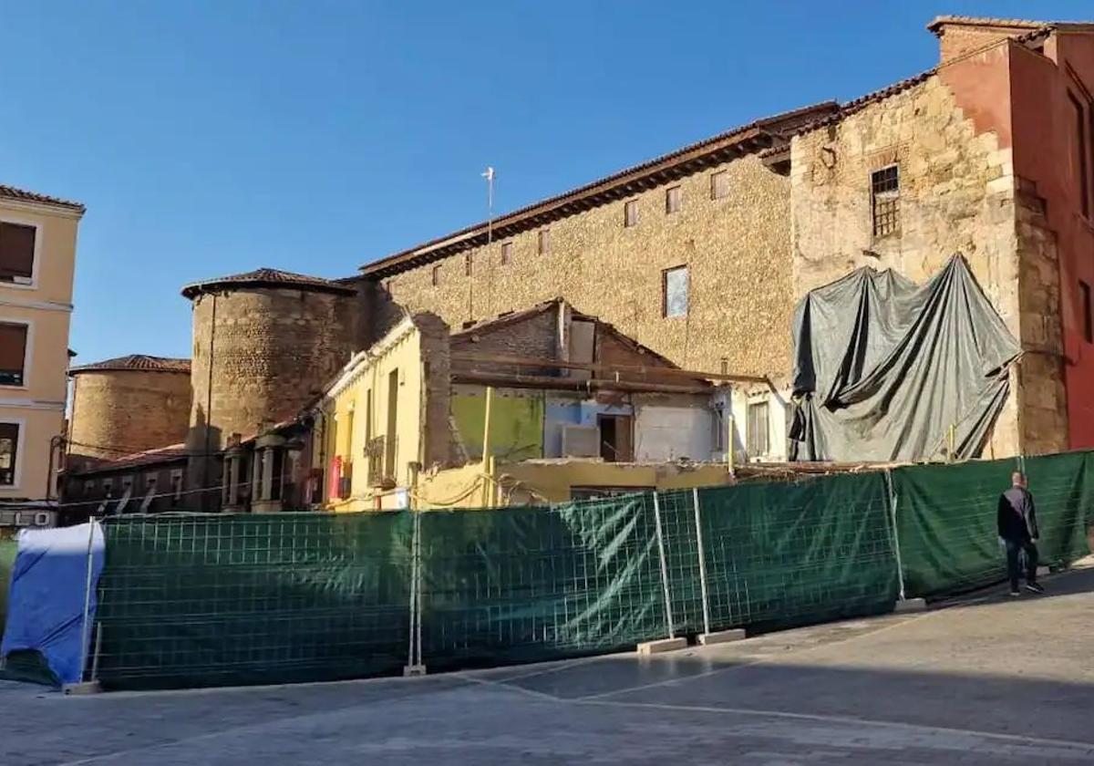 UPL y PP exigen la expropiación de una parcela de Puerta Obispo y la paralización de la obra