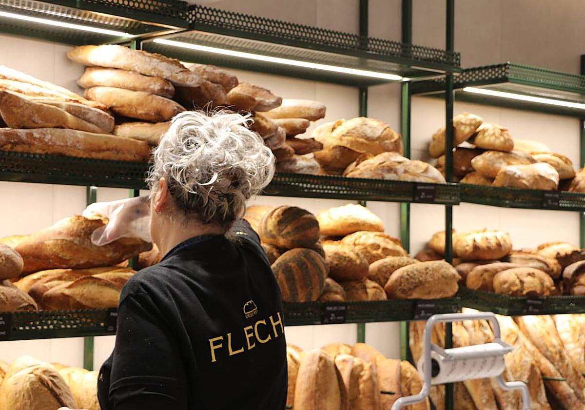 Imagen principal - Productos naturales para unos postres navideños únicos en Panadería Flecha