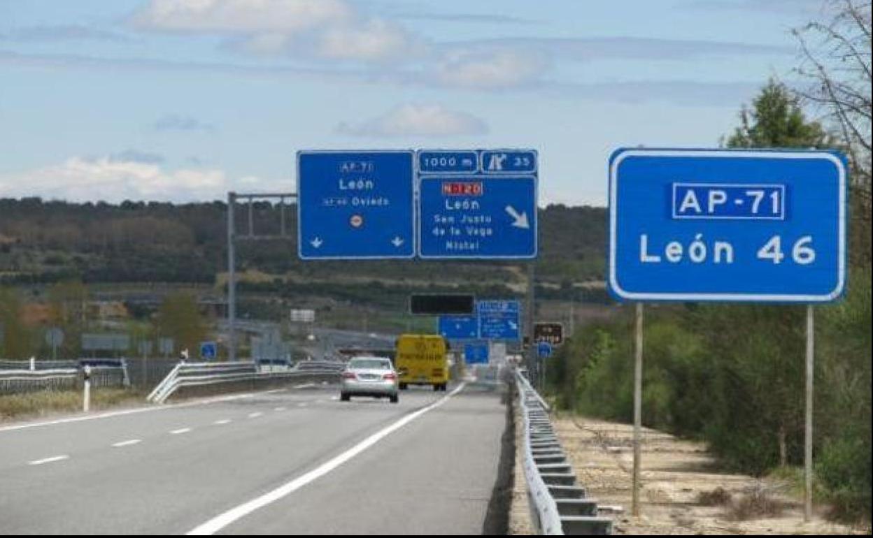 La AP-71 que une León y Astorga ha visto subir un 4% el precio de su peaje desde este domingo.