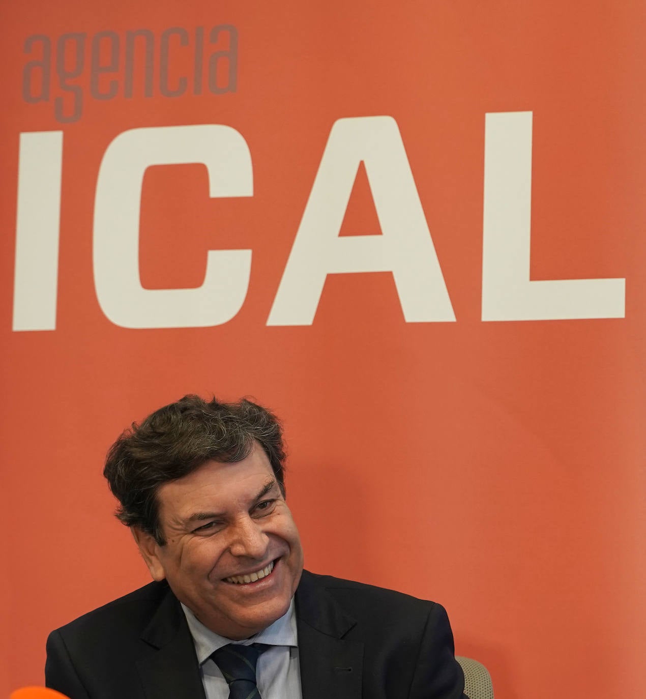 El consejero de Economía y Hacienda, Carlos Fernández Carriedo, participa en los Desayunos de la Agencia Ical