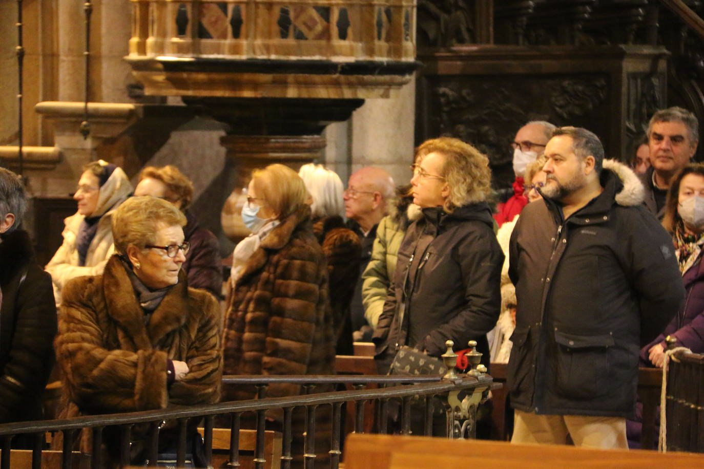 Fotos: Misa-funeral en León por el papa emérito Benedicto XVI