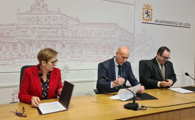 Galería. Firma del acuerdo entre Ayuntamiento de León e Incibe.