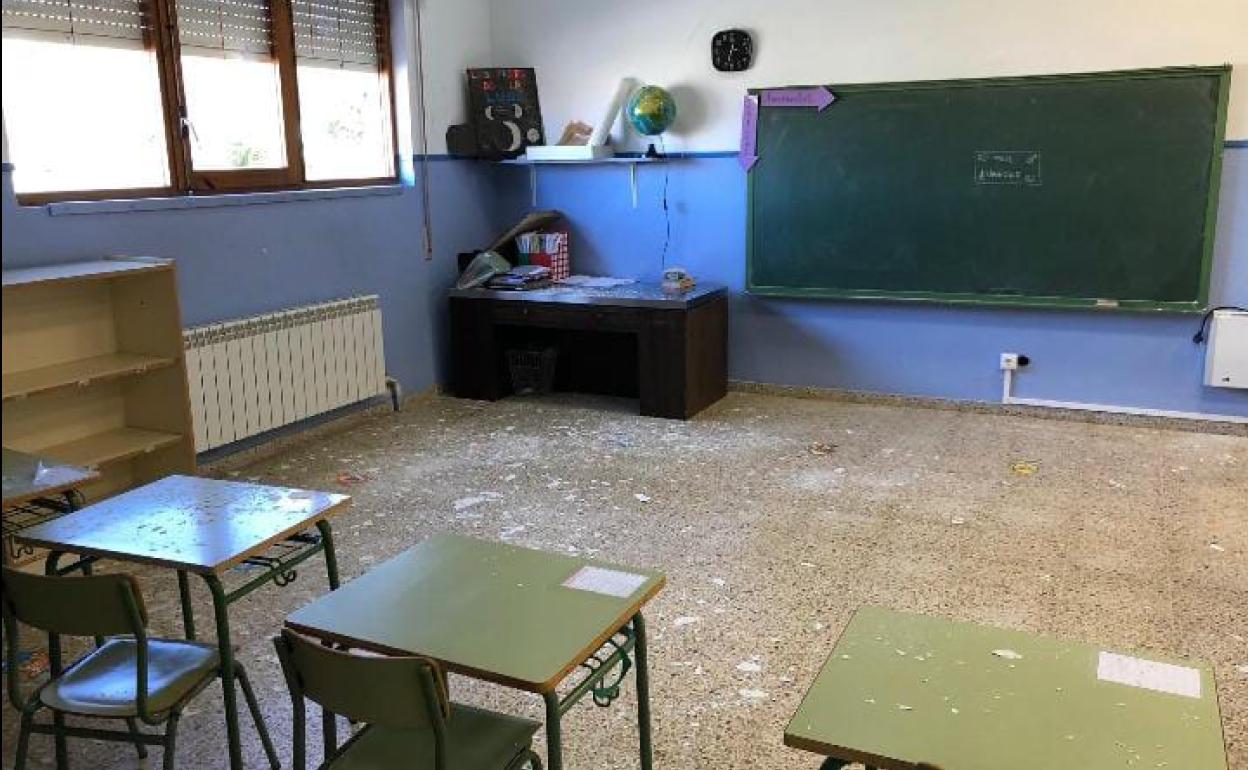 Continúan los problemas en el CEIP Puente Castro: humedades, goteras y sin gasoil en los depósitos