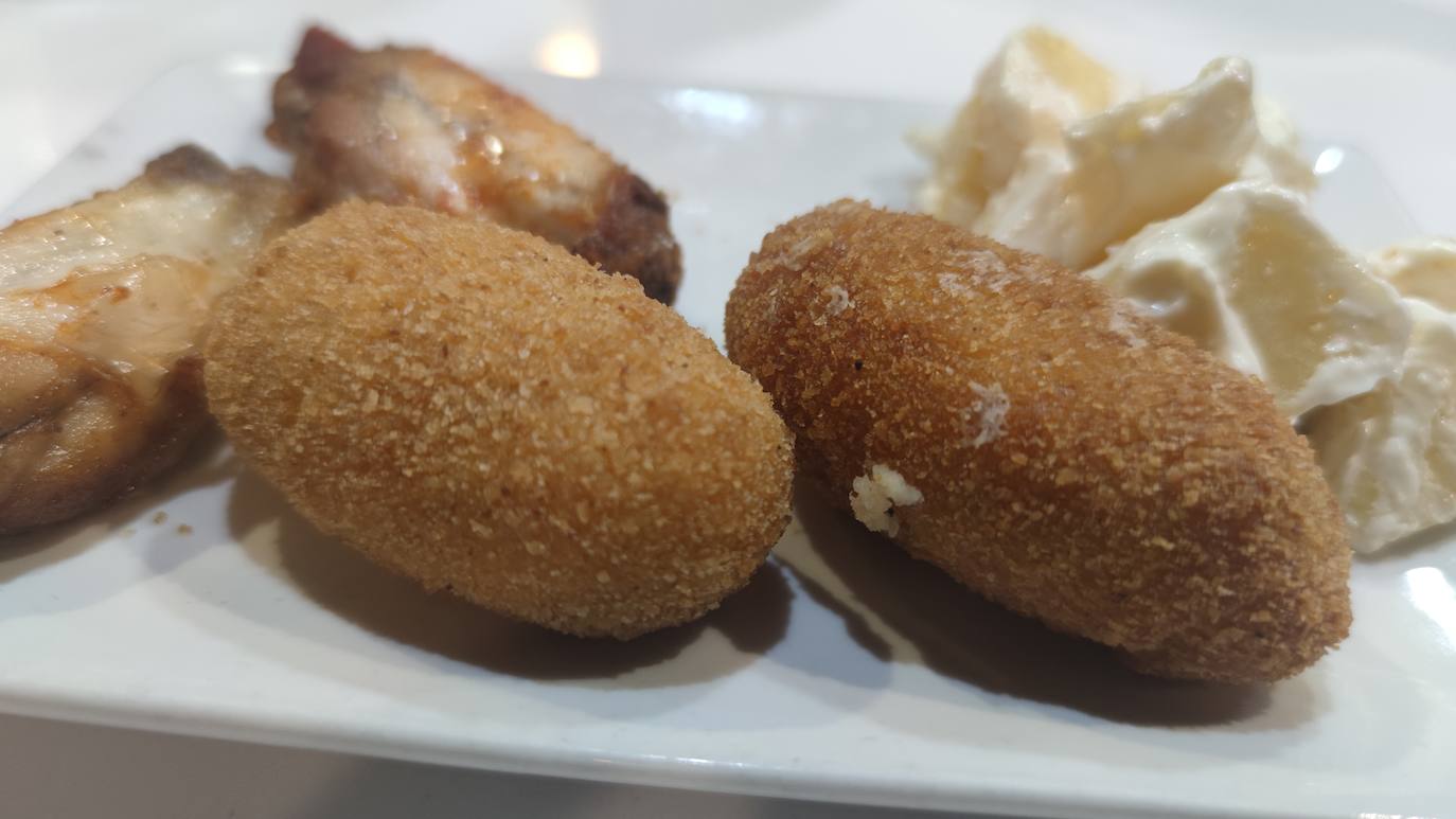 Las tapas ofrecidas en la Ruta de la Croqueta que realizaron los redactores de leonoticias. Croquetas de La Bodega del Húmedo