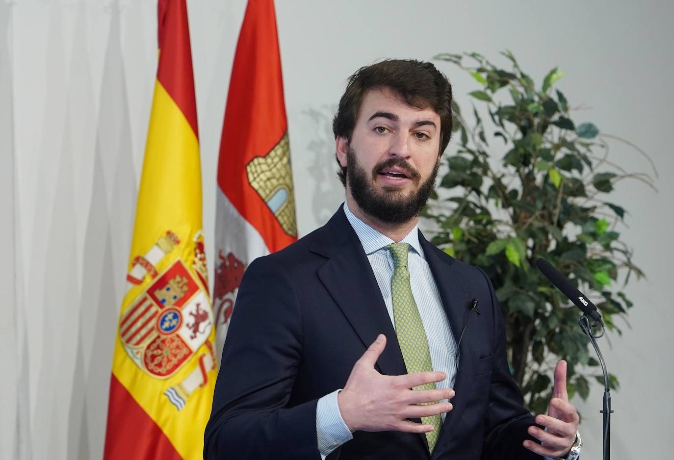 El vicepresidente de la Junta de Castilla y León Juan García-Gallardo comparece ante los medios