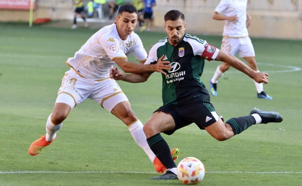 Jesús Álvarez, en un partido con la Cultural.