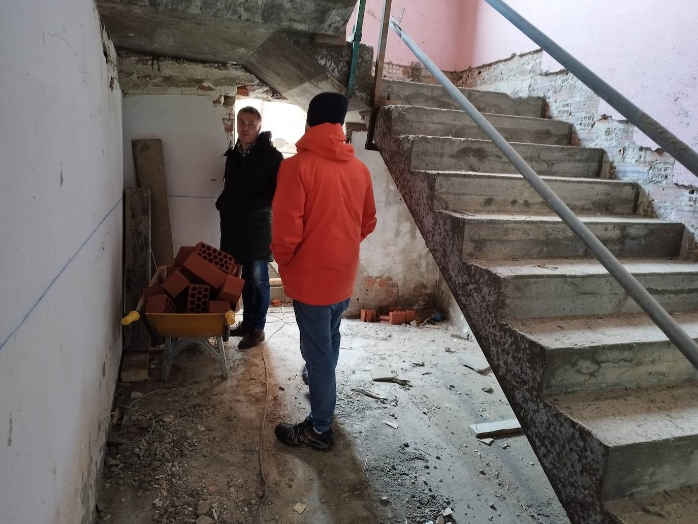 Las obras del Espacio del Mayor de Valencia de Don Juan se espera que acaben en marzo.