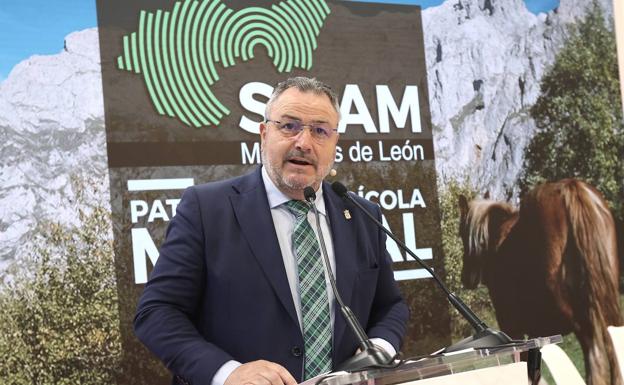 Eduardo Morán durante la presentación de León en Fitur.