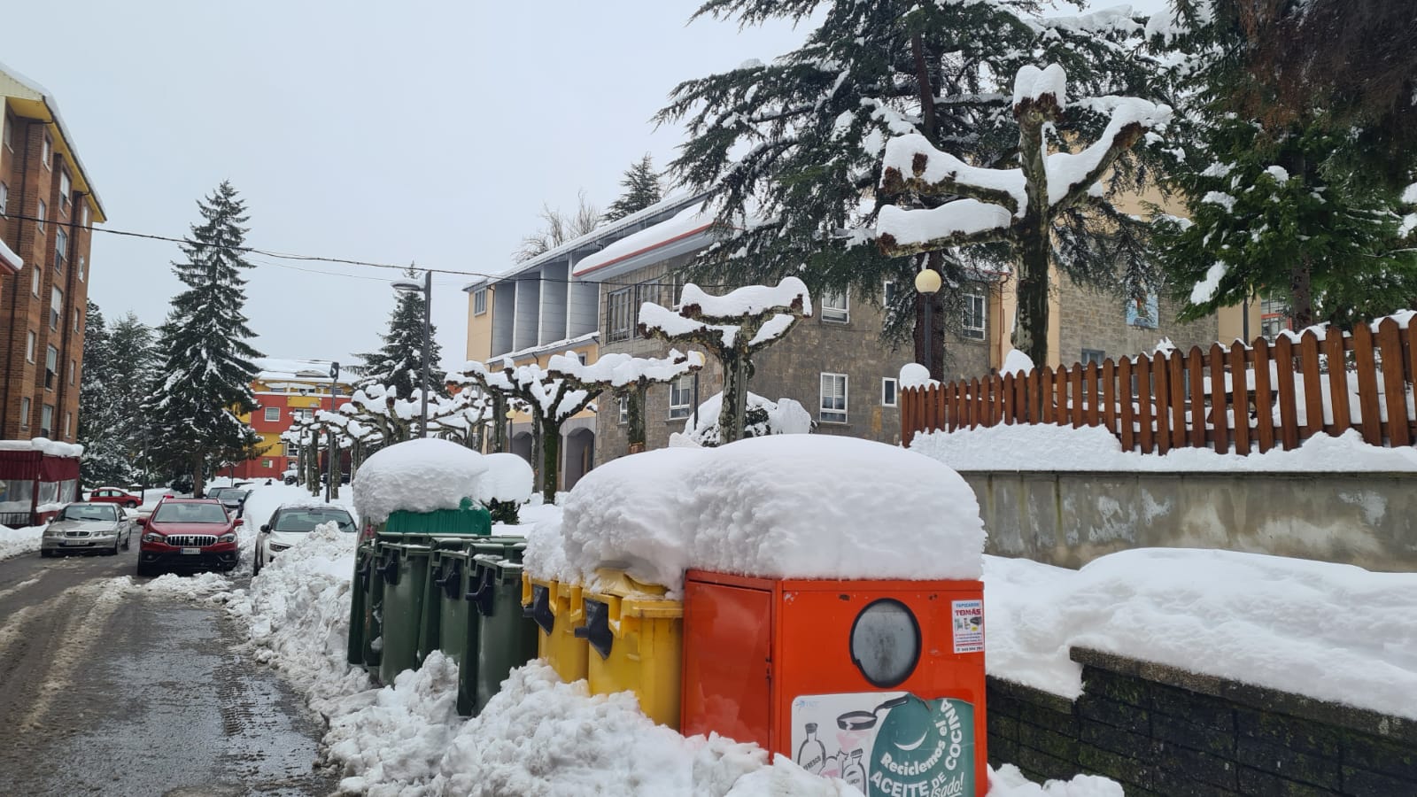 El municipio lacianiego sufre el azote de Fien y recuerda una de las mayores nevadas de los últimos años.