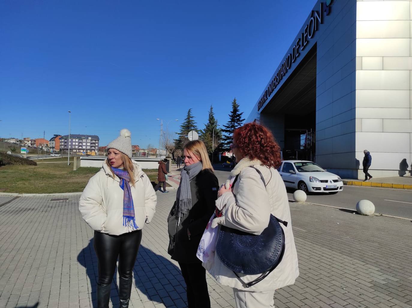 La Asociación 'Somos Diversos' denuncia que el Hospital no da asistencia bucodental a los niños discapacitados en León