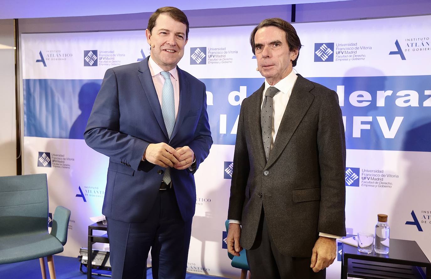 El presidente de la Junta de Castilla y León, Alfonso Fernández-Mañueco, y el expresidente del Gobierno y presidente del Instituto Atlántico de Gobierno, IADG, José María Aznar, participan en una nueva sesión del Aula de Liderazgo IADG-UFV