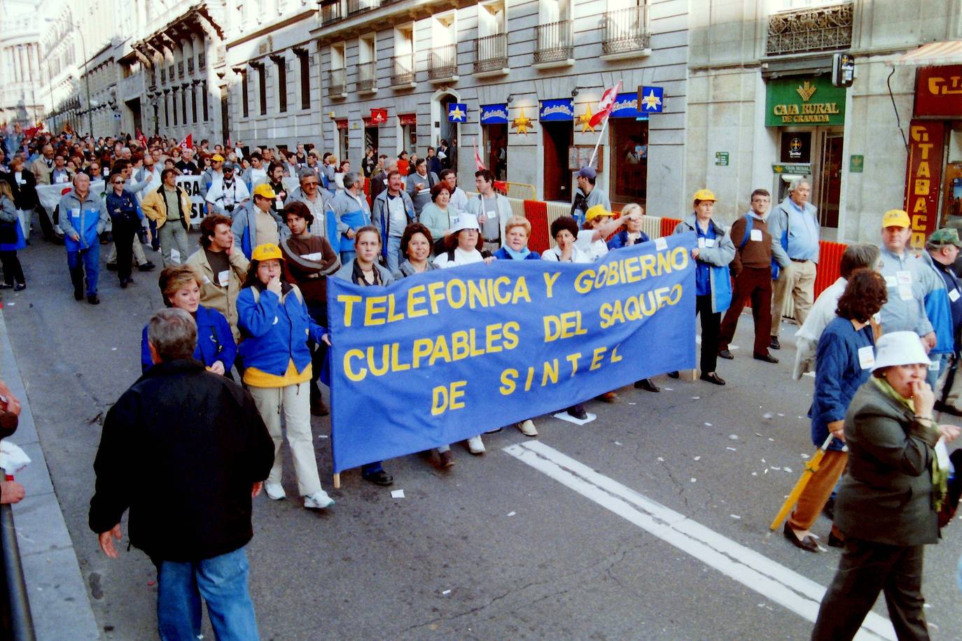 Durante seis meses los trabajadores vivieron frente al Ministerio de Economía. 