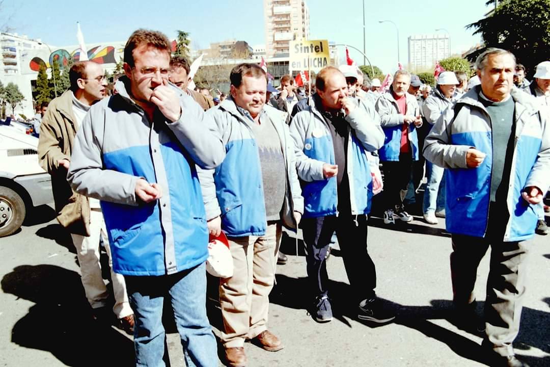 Durante seis meses los trabajadores vivieron frente al Ministerio de Economía. 