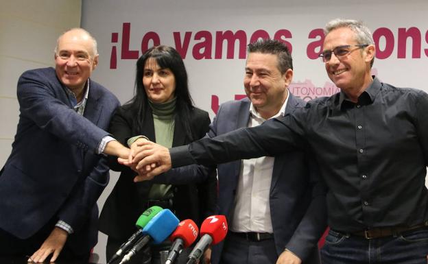 Santos aseguró que tratarán de presentar candidaturas en el mayor número de ayuntamientos posibles siempre y cuando las personas interesadas cumplan los principios del partido.