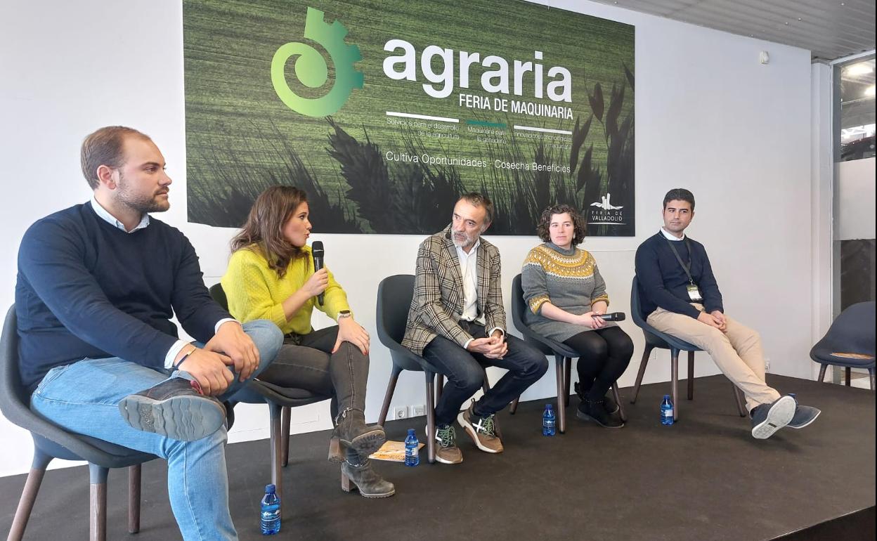 Ventura González, Cristina Rodríguez, Nacho Falces, Ángeles Santos y Juan Luis Fradejas. 