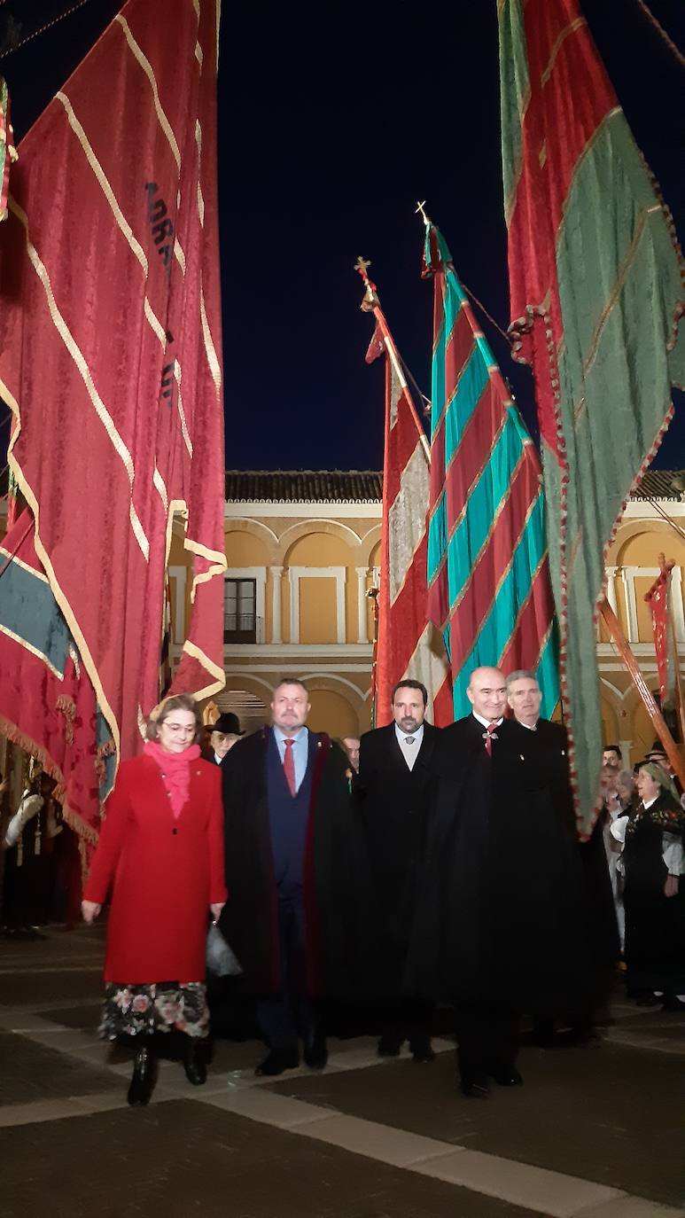 La Diputación aprovecha los actos en la capital hispalense para dar a conocer la amplia y variada oferta turística de León